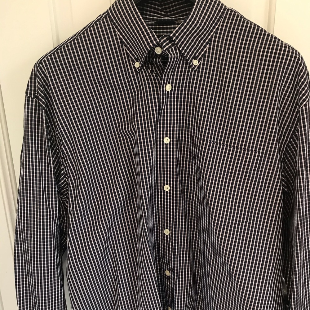 Men’s Long Sleeved Button Down
